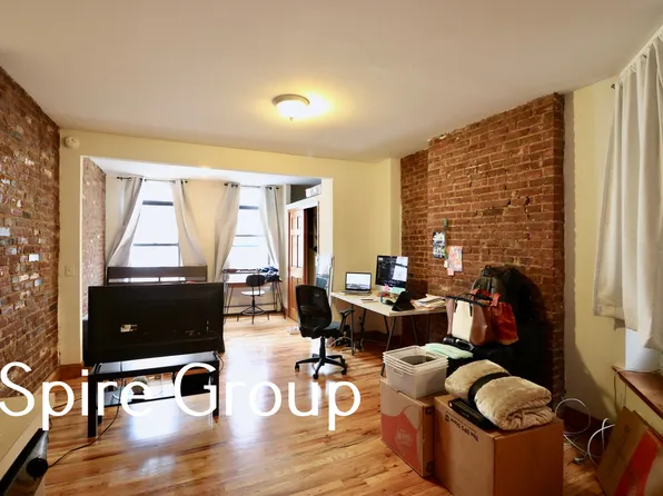 814 10th Ave, New York, NY