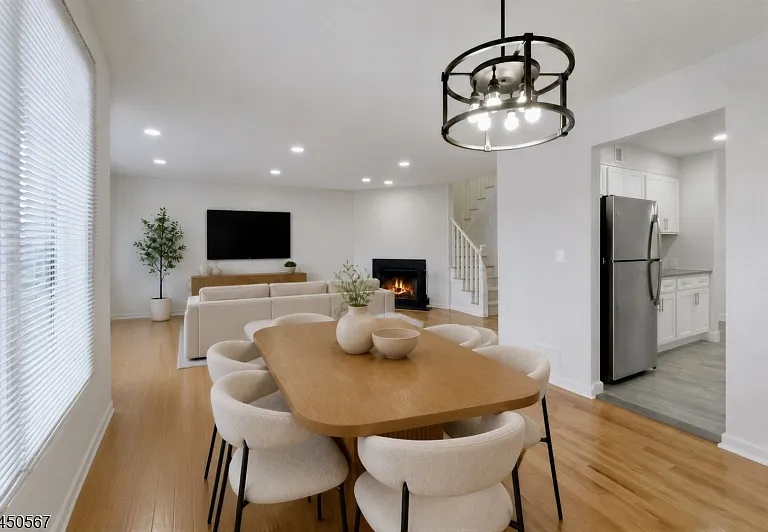35 Reagan Way — Photo 9