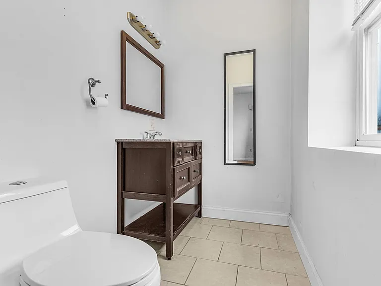 48 Dudley Pl #2 — Photo 8