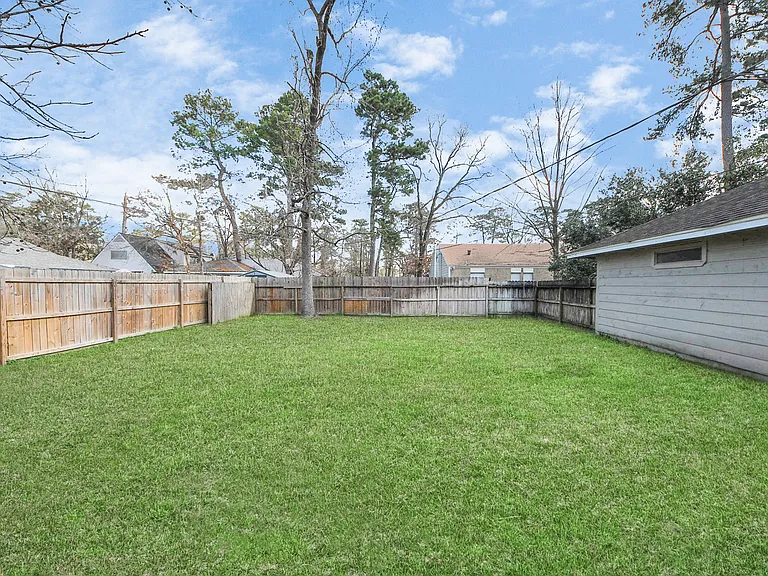 622 Shenandoah Dr — Photo 12