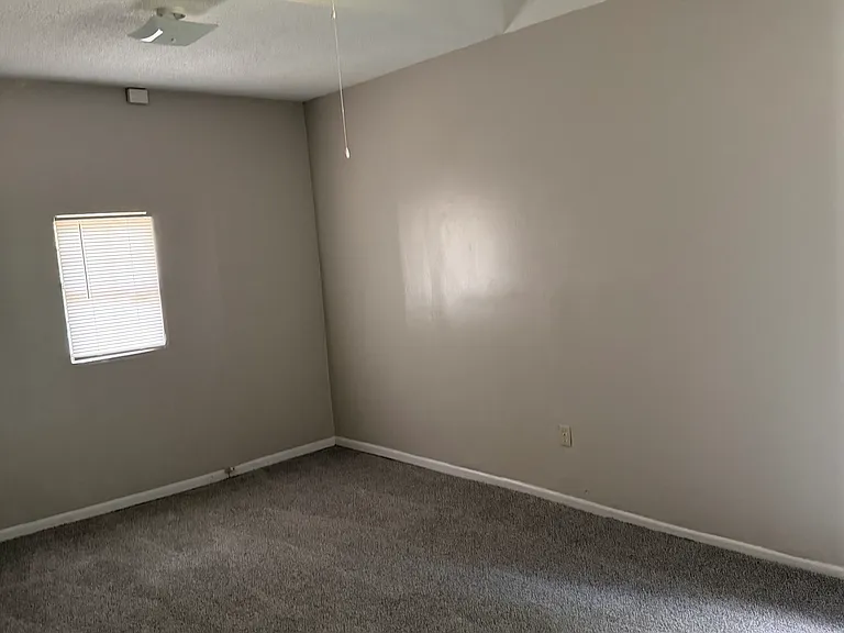 663 Windhaven Dr — Photo 34