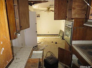 4th image of 2405 Somerset Dr