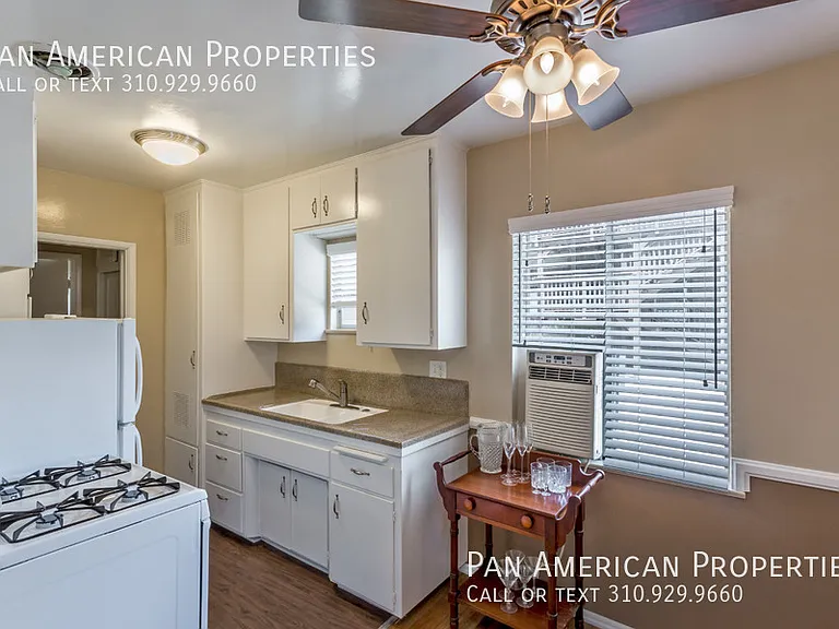 335 S Los Robles Ave #R — Photo 12