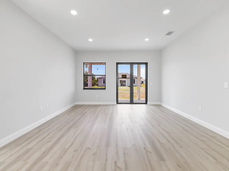 8014 Mangrove Cir — Photo 5