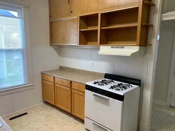 2323 Lafayette St, Saint Joseph, MO 64507
