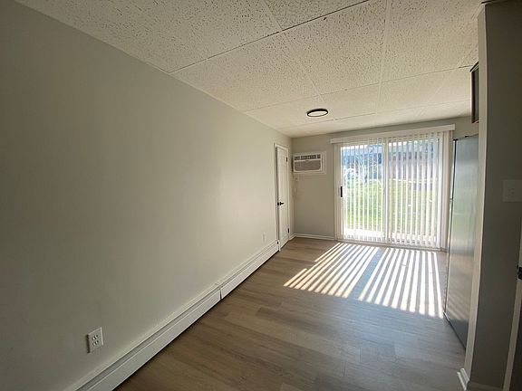 3rd image of 1070 W Bridge St #D-13