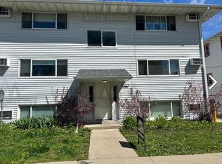 1221 4 1/2 St NW APT 3, Rochester, MN 55901