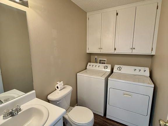 5th image of 114 S Spring View Dr