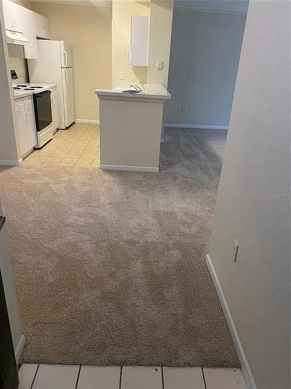 1 bed, 1.0 bath, 892 sqft, $1,325 — Photo 2