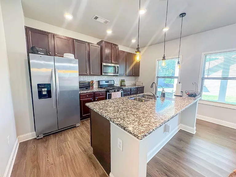 4472 Beechnut Vw — Photo 4
