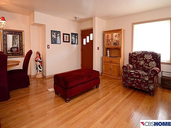 4th image of 5820 N 56th St
