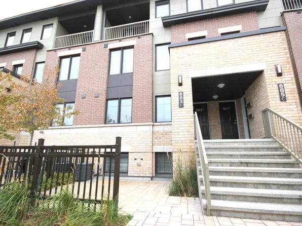 683 Sue Holloway Dr, Ottawa, ON K2J 5R6