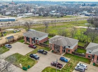 852 W Vanderbilt St #1102, Stephenville, TX 76401