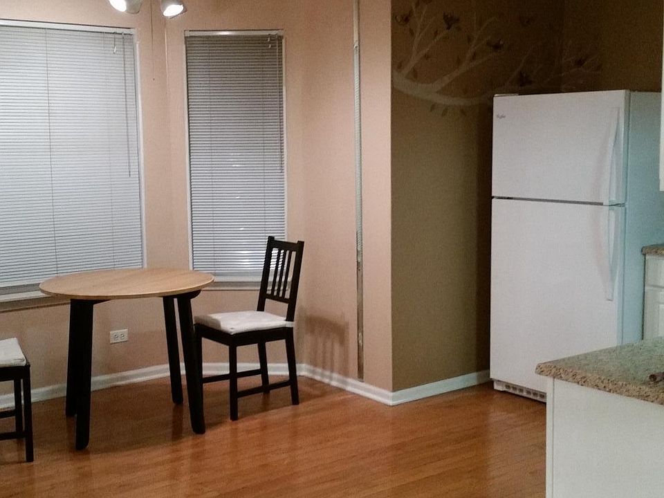 1st image of 118 Lilac Ln