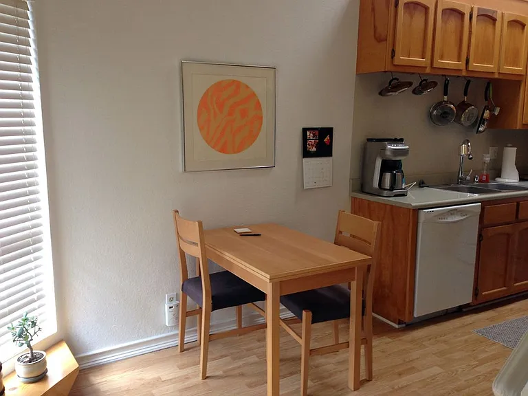 1216 Baden Ave — Photo 4