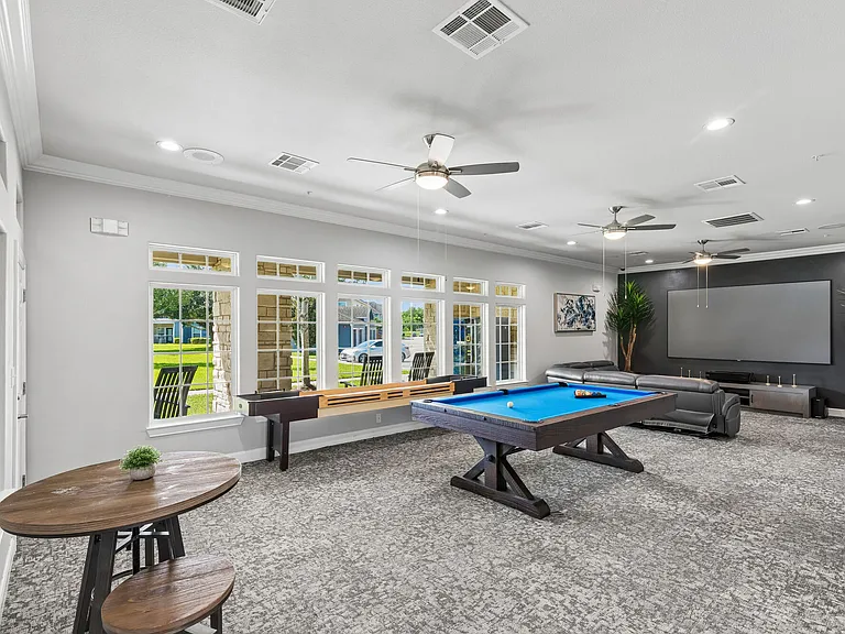 Residence at Lake Jackson — Photo 35
