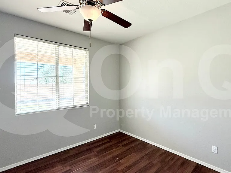 27297 N 172nd Ln — Photo 8