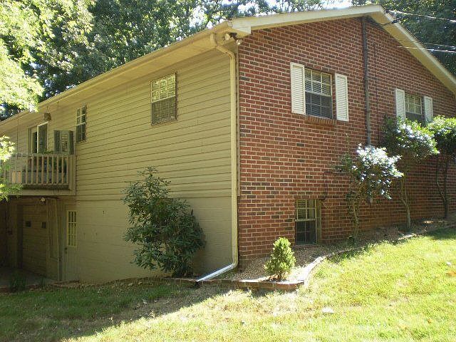 1st image of 286 County Farm Rd
