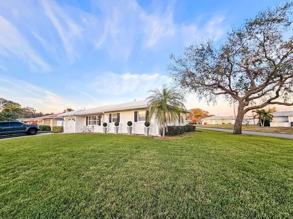5517 Williamsdale Ct, Seminole, FL 33772