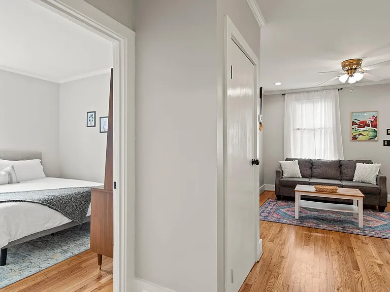 123 W Circular St #1 — Photo 14