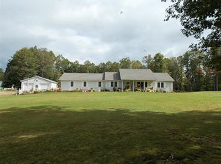 85 Country Woods Dr, Hillsville, VA 24343