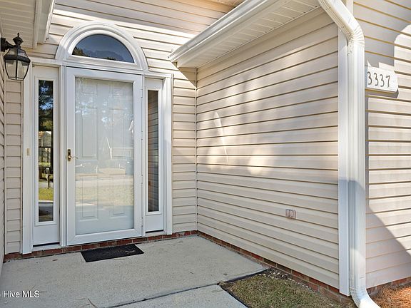 2nd image of 3337 Brucemont Drive