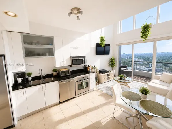 61 SW 13th St #1, Miami, FL 33130