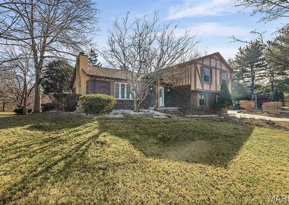 1st image of 211 Covered Bridge Ln