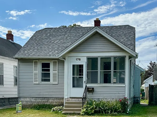 176 Elm St, Rossford, OH 43460