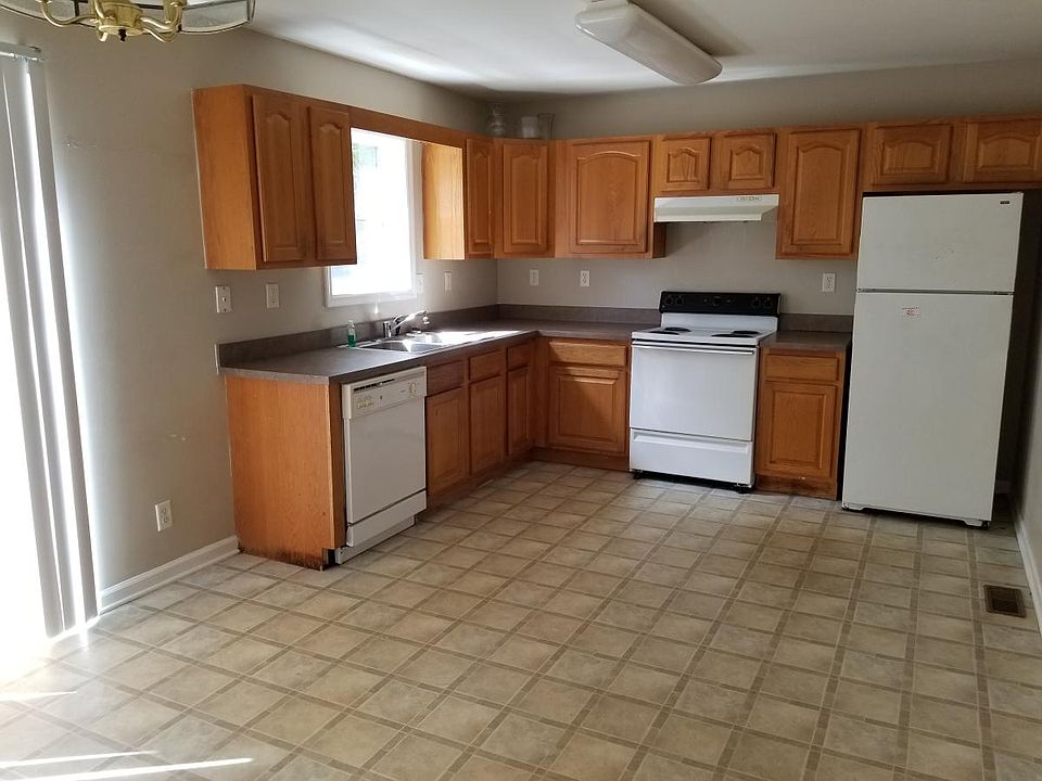 2nd image of 2234 Troendly St