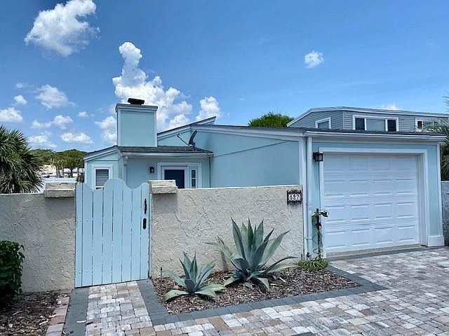 1st image of 527 Tarpon Ave