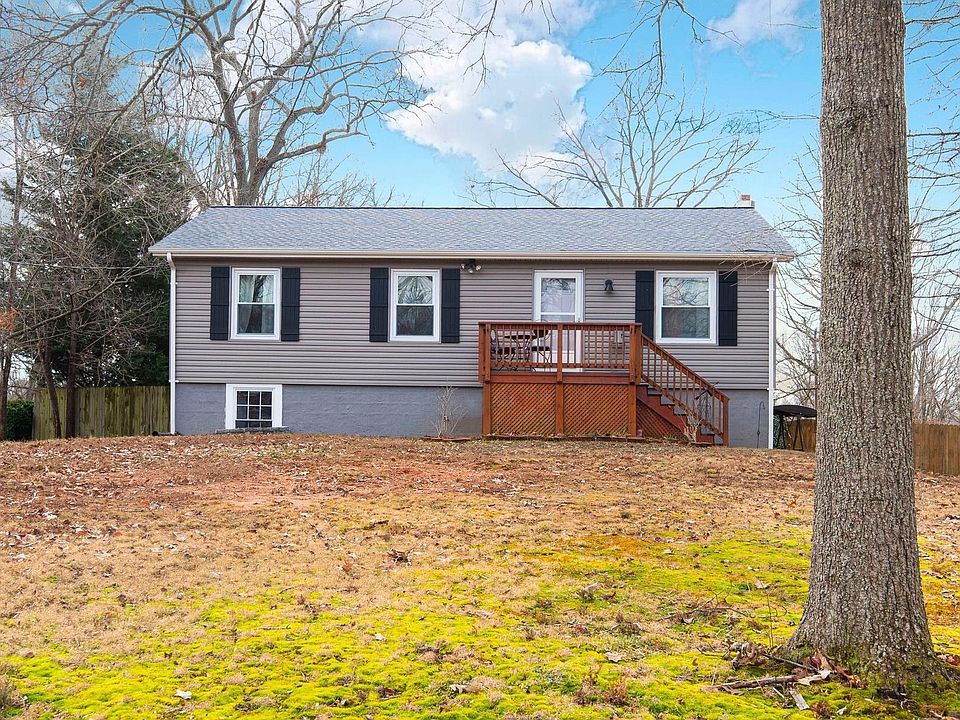 1st image of 18 Ash Ln