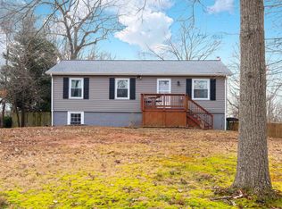 18 Ash Ln, Stafford, VA 22556