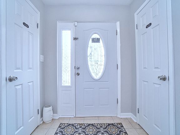 3rd image of 21 Giordan Ct