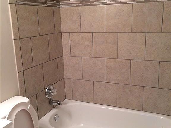 3rd image of 3117 Armistead Dr