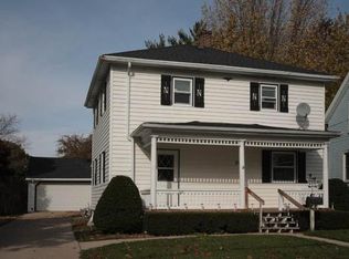 228 Root Ave, Hartford, WI 53027