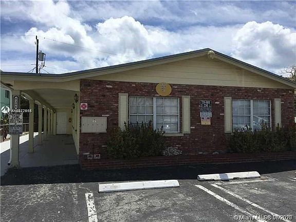 2nd image of 4204 N Ocean Dr #4