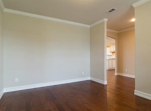 3rd image of 6690 Eagle Rock Dr