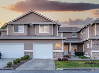 10700 SE 260th St UNIT M102, Kent, WA 98030