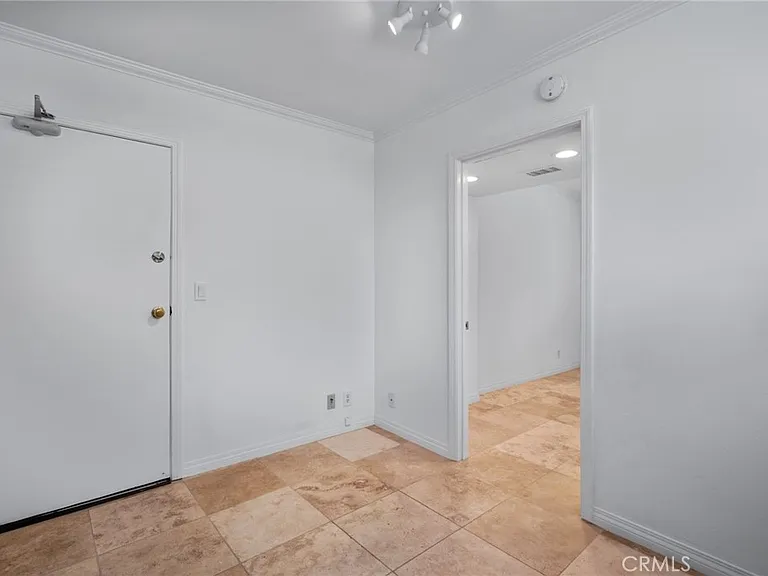 28100 Ridgefern Ct #48 — Photo 26