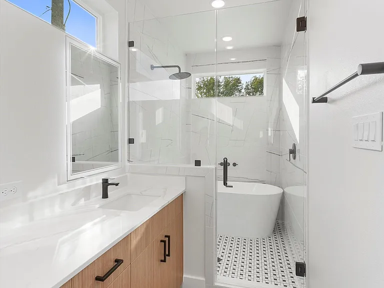 5317 Teodoro Ln — Photo 17