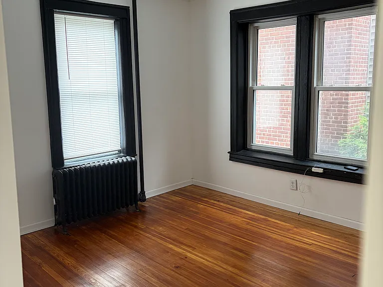 2854 Fairfield Ave #2 — Photo 7