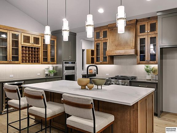 3rd image of 2098 182nd Avenue Cir