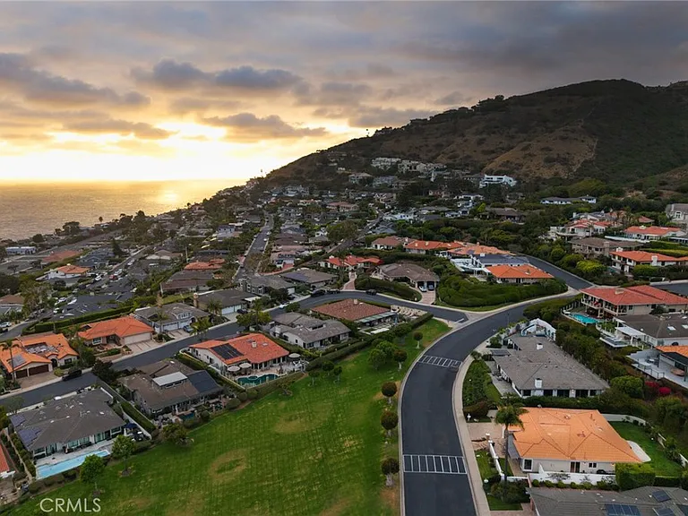32382 Via Mentone — Photo 33