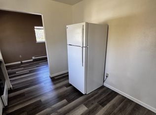 6 unit apartment complex 1/2 mile from COS, Weed, CA 96094