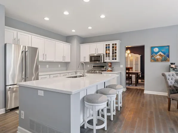 9151 Tyne Ln, Inver Grove Heights, MN 55077