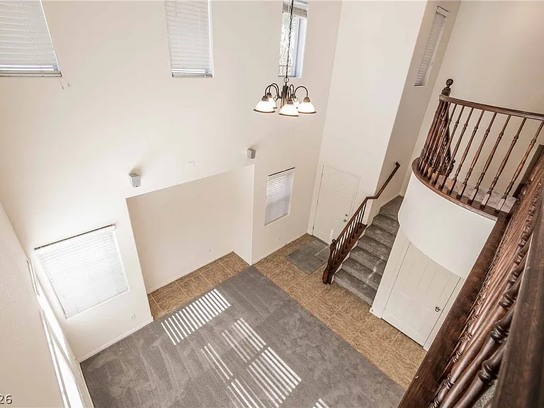 10410 Lady Angela St — Photo 19