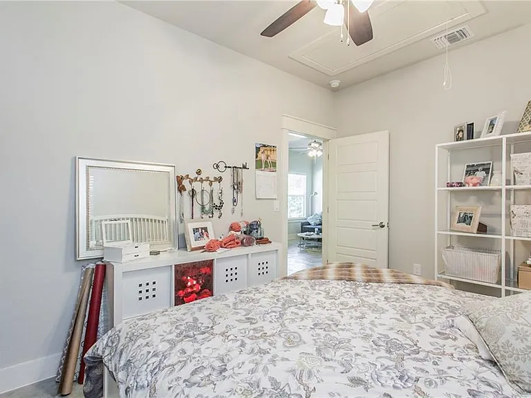 1700 Singleton Ave #B — Photo 9