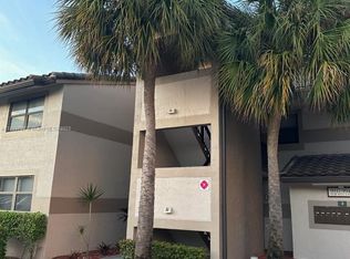 Villas De Venezia Condo, Sunrise, FL 33351