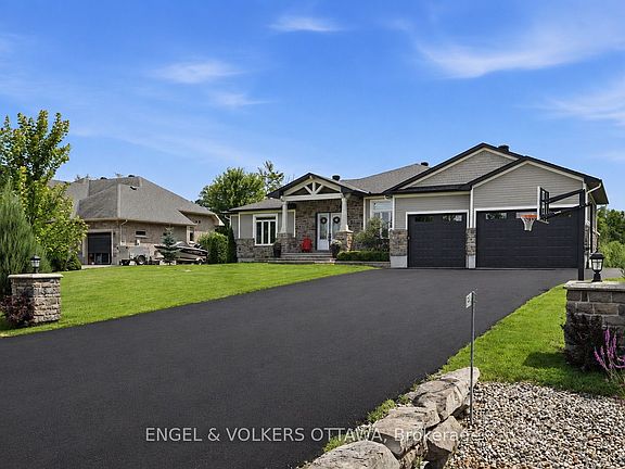 3rd image of 1914 Cedarlakes Way